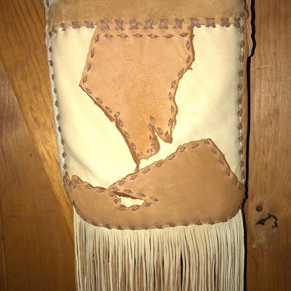 Sold! Handmade, Deer Hide, Crossbody Purse - Picture 4 of 8